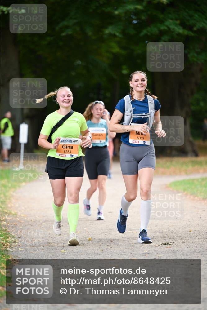 31.08.2025 - 21. Blankeneser Heldenlauf Dr. Thomas Lammeyer http://msf.ph/oto/8648425 31.08.2025 11:24:20 Laufen 5354, 5353 meine-sportfotos.de