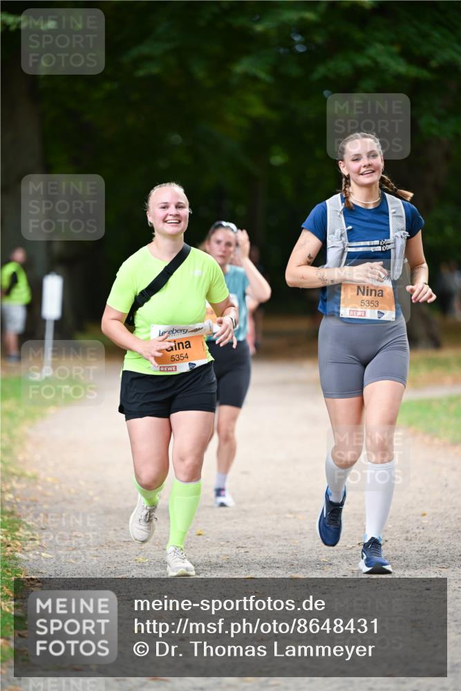 31.08.2025 - 21. Blankeneser Heldenlauf Dr. Thomas Lammeyer http://msf.ph/oto/8648431 31.08.2025 11:24:21 Laufen 5354, 5353 meine-sportfotos.de