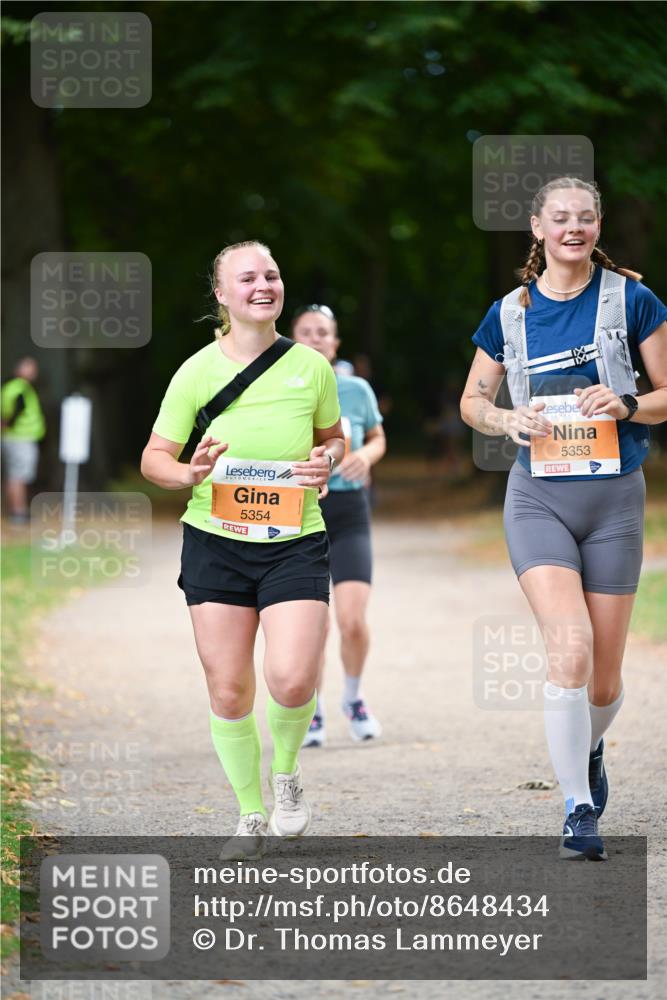 31.08.2025 - 21. Blankeneser Heldenlauf Dr. Thomas Lammeyer http://msf.ph/oto/8648434 31.08.2025 11:24:21 Laufen 5354, 5353 meine-sportfotos.de