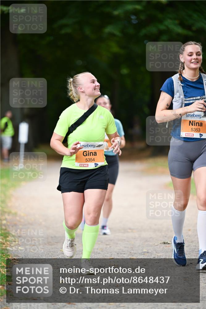 31.08.2025 - 21. Blankeneser Heldenlauf Dr. Thomas Lammeyer http://msf.ph/oto/8648437 31.08.2025 11:24:22 Laufen 5354, 5353 meine-sportfotos.de