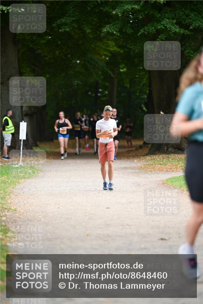 31.08.2025 - 21. Blankeneser Heldenlauf Dr. Thomas Lammeyer http://msf.ph/oto/8648460 31.08.2025 11:24:24 Laufen 5137 meine-sportfotos.de