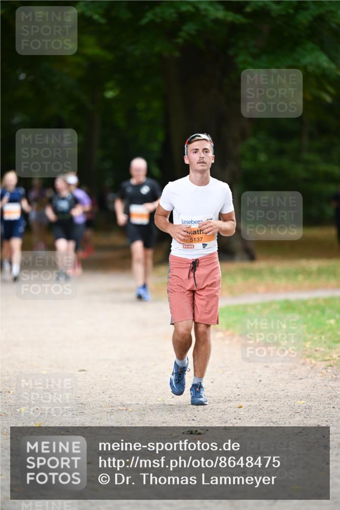 31.08.2025 - 21. Blankeneser Heldenlauf Dr. Thomas Lammeyer http://msf.ph/oto/8648475 31.08.2025 11:24:29 Laufen 5137 meine-sportfotos.de