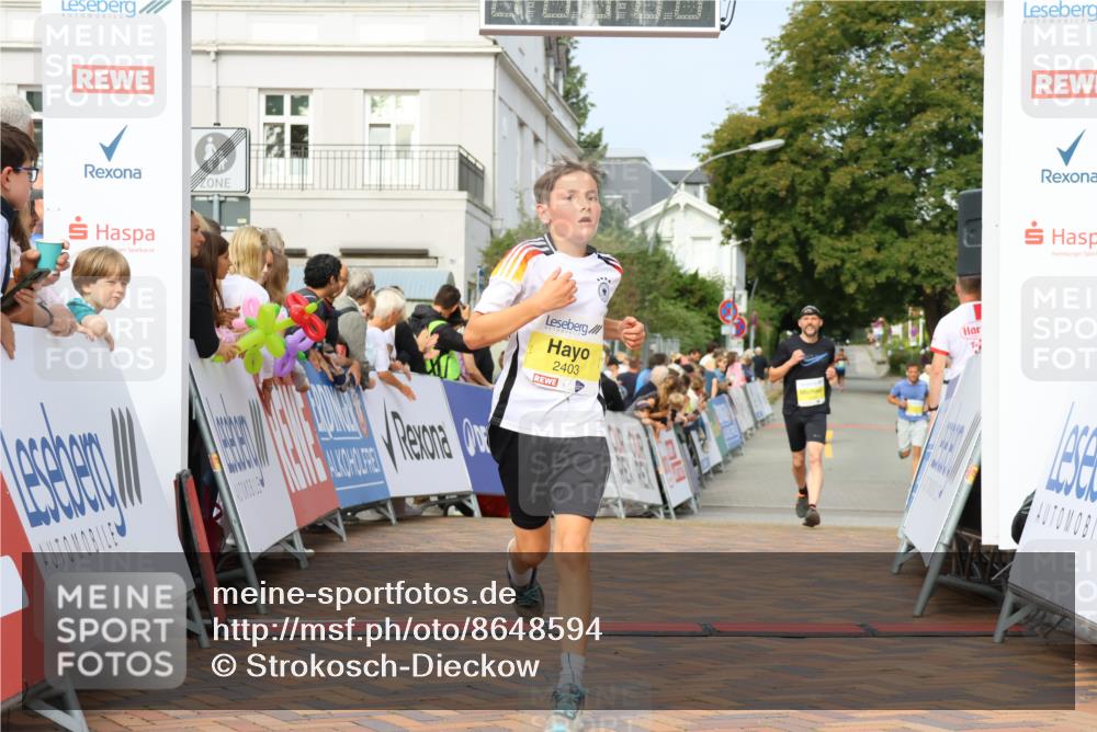 31.08.2025 - 21. Blankeneser Heldenlauf Strokosch-Dieckow http://msf.ph/oto/8648594 31.08.2025 10:17:45 Ziel 2420, 2403 meine-sportfotos.de
