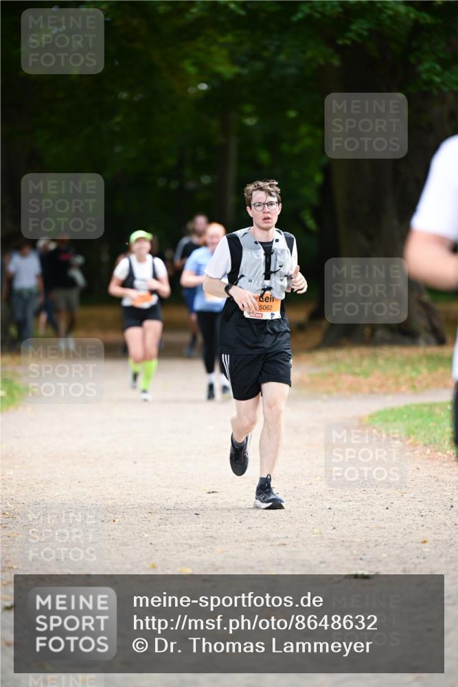 31.08.2025 - 21. Blankeneser Heldenlauf Dr. Thomas Lammeyer http://msf.ph/oto/8648632 31.08.2025 11:25:01 Laufen 5062 meine-sportfotos.de
