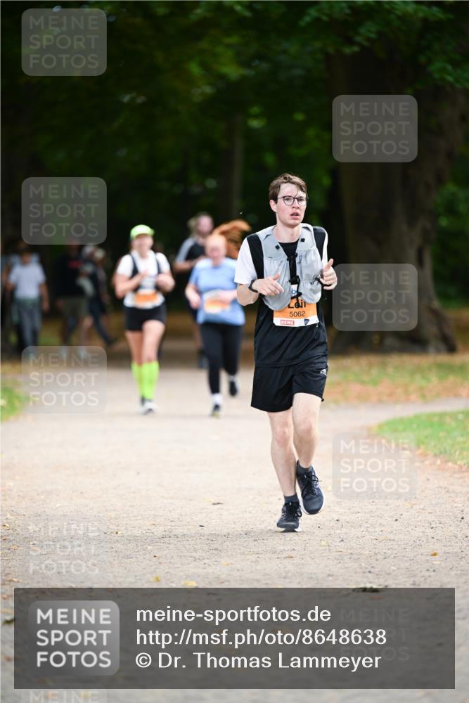 31.08.2025 - 21. Blankeneser Heldenlauf Dr. Thomas Lammeyer http://msf.ph/oto/8648638 31.08.2025 11:25:02 Laufen 5062 meine-sportfotos.de