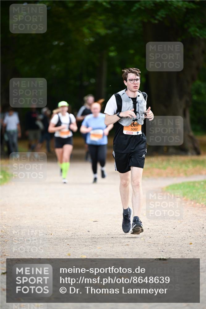 31.08.2025 - 21. Blankeneser Heldenlauf Dr. Thomas Lammeyer http://msf.ph/oto/8648639 31.08.2025 11:25:02 Laufen 5062 meine-sportfotos.de