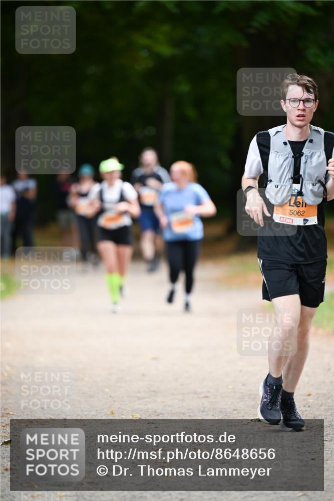 31.08.2025 - 21. Blankeneser Heldenlauf Dr. Thomas Lammeyer http://msf.ph/oto/8648656 31.08.2025 11:25:04 Laufen 5062 meine-sportfotos.de