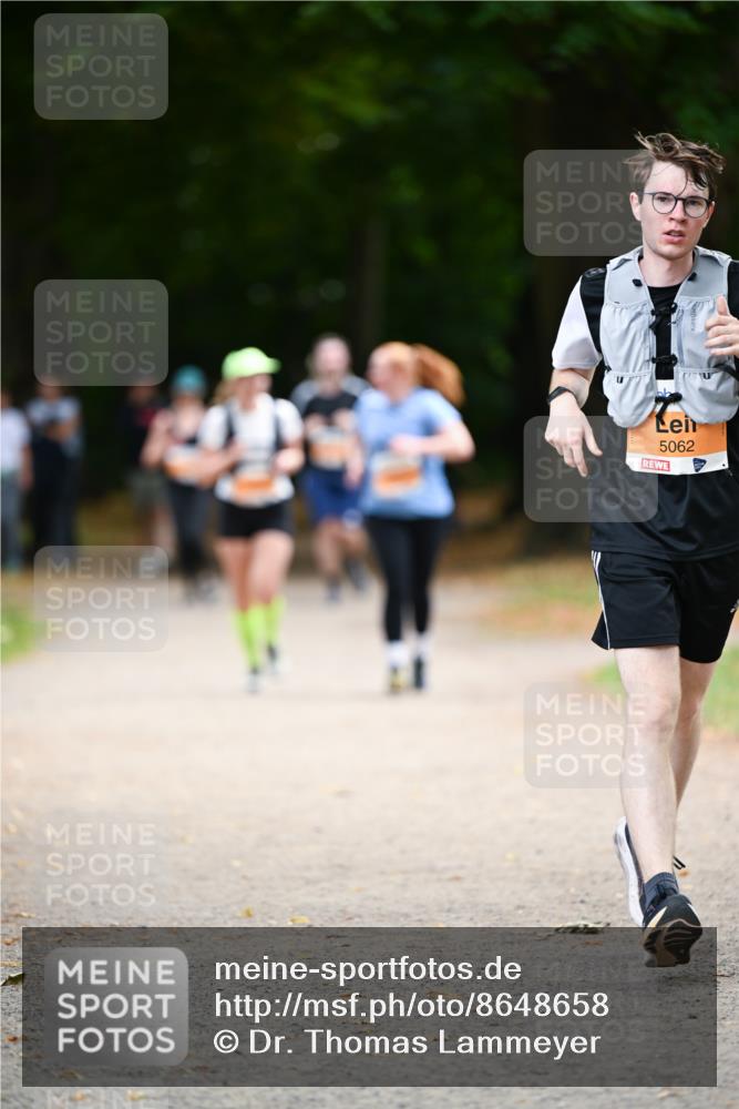 31.08.2025 - 21. Blankeneser Heldenlauf Dr. Thomas Lammeyer http://msf.ph/oto/8648658 31.08.2025 11:25:04 Laufen 5062 meine-sportfotos.de