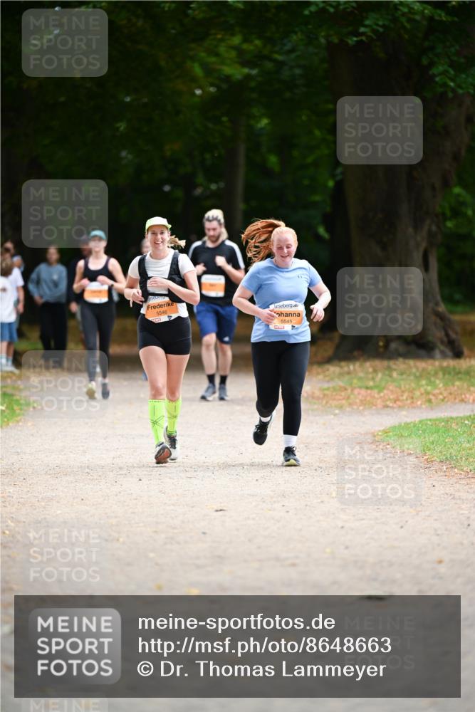 31.08.2025 - 21. Blankeneser Heldenlauf Dr. Thomas Lammeyer http://msf.ph/oto/8648663 31.08.2025 11:25:05 Laufen 5546, 5545 meine-sportfotos.de