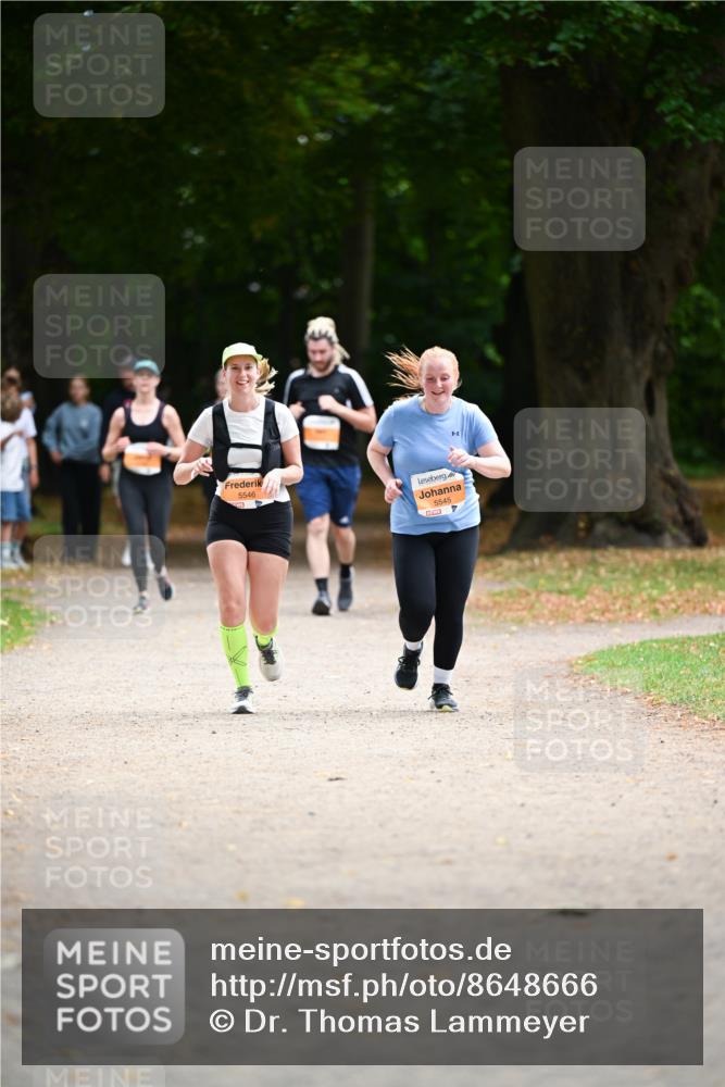 31.08.2025 - 21. Blankeneser Heldenlauf Dr. Thomas Lammeyer http://msf.ph/oto/8648666 31.08.2025 11:25:06 Laufen 5546, 5545 meine-sportfotos.de