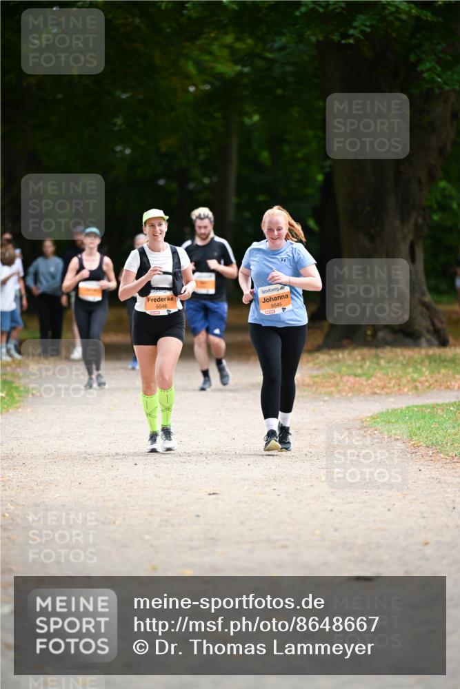 31.08.2025 - 21. Blankeneser Heldenlauf Dr. Thomas Lammeyer http://msf.ph/oto/8648667 31.08.2025 11:25:06 Laufen 5546, 5545 meine-sportfotos.de