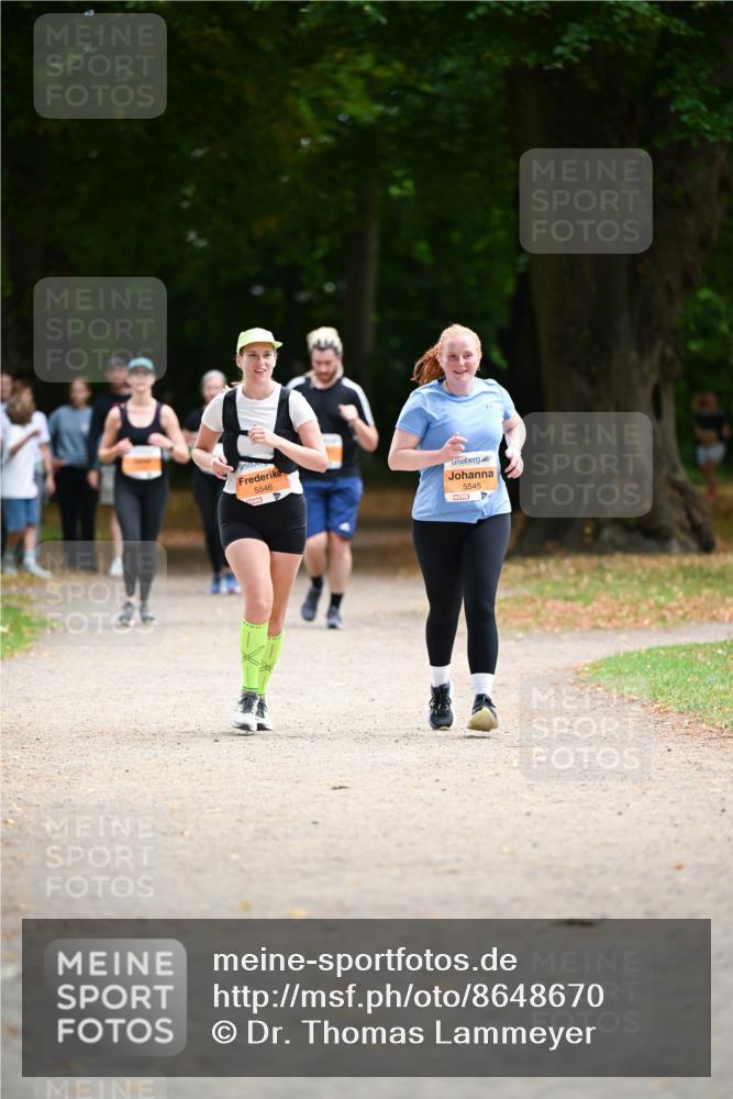 31.08.2025 - 21. Blankeneser Heldenlauf Dr. Thomas Lammeyer http://msf.ph/oto/8648670 31.08.2025 11:25:06 Laufen 5546, 5545 meine-sportfotos.de