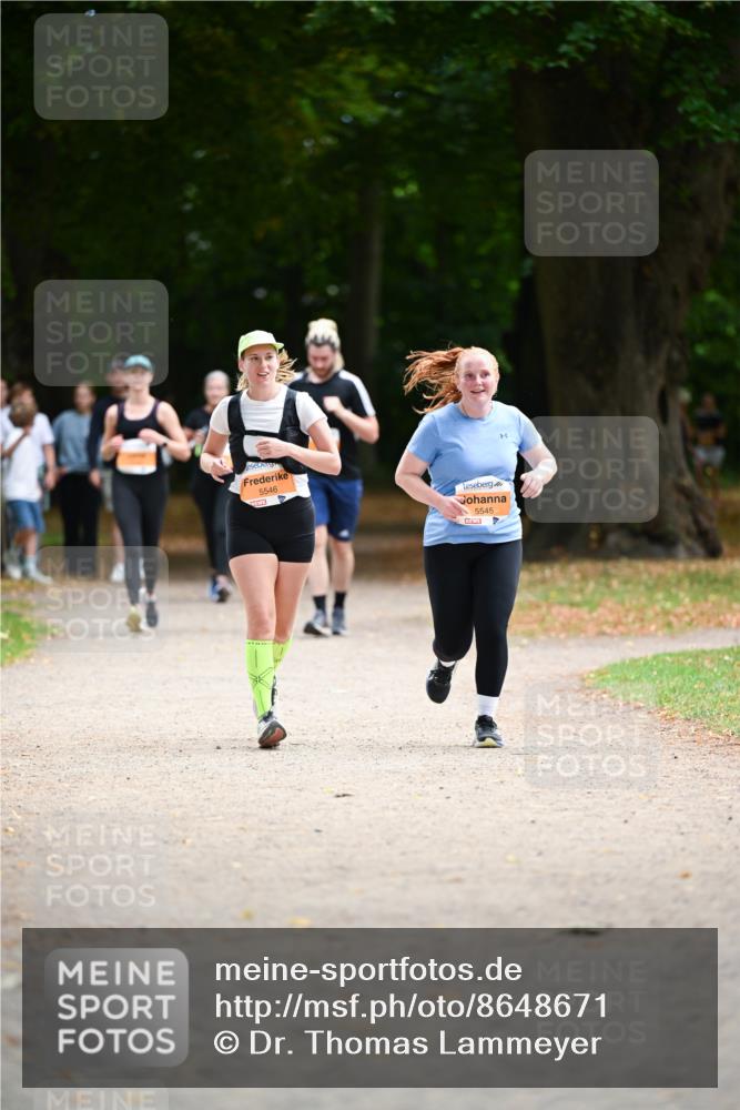 31.08.2025 - 21. Blankeneser Heldenlauf Dr. Thomas Lammeyer http://msf.ph/oto/8648671 31.08.2025 11:25:06 Laufen 5546, 5545 meine-sportfotos.de