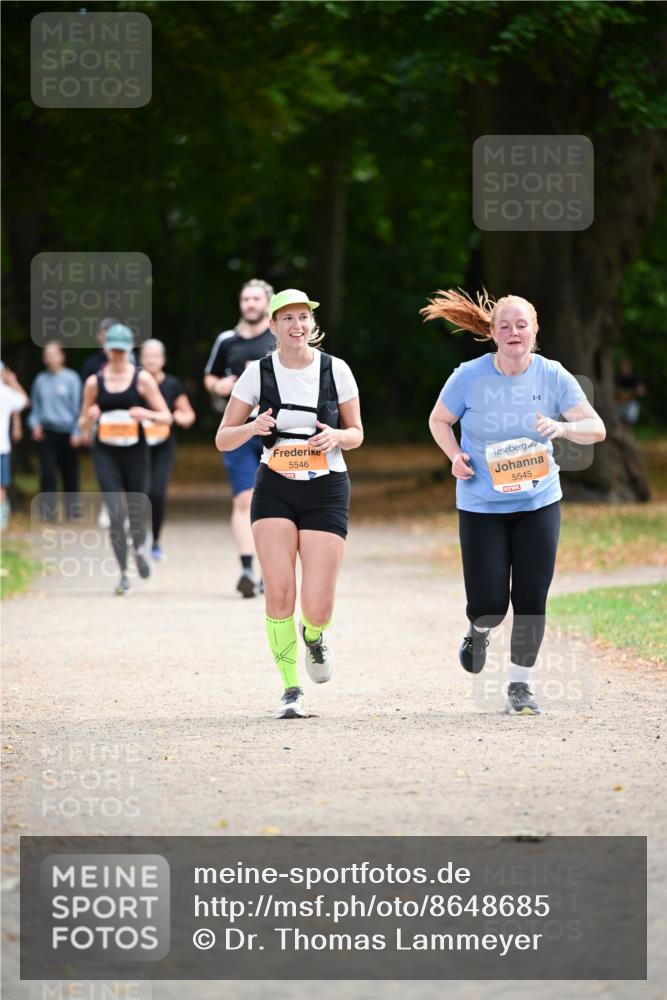 31.08.2025 - 21. Blankeneser Heldenlauf Dr. Thomas Lammeyer http://msf.ph/oto/8648685 31.08.2025 11:25:08 Laufen 5546, 5545 meine-sportfotos.de