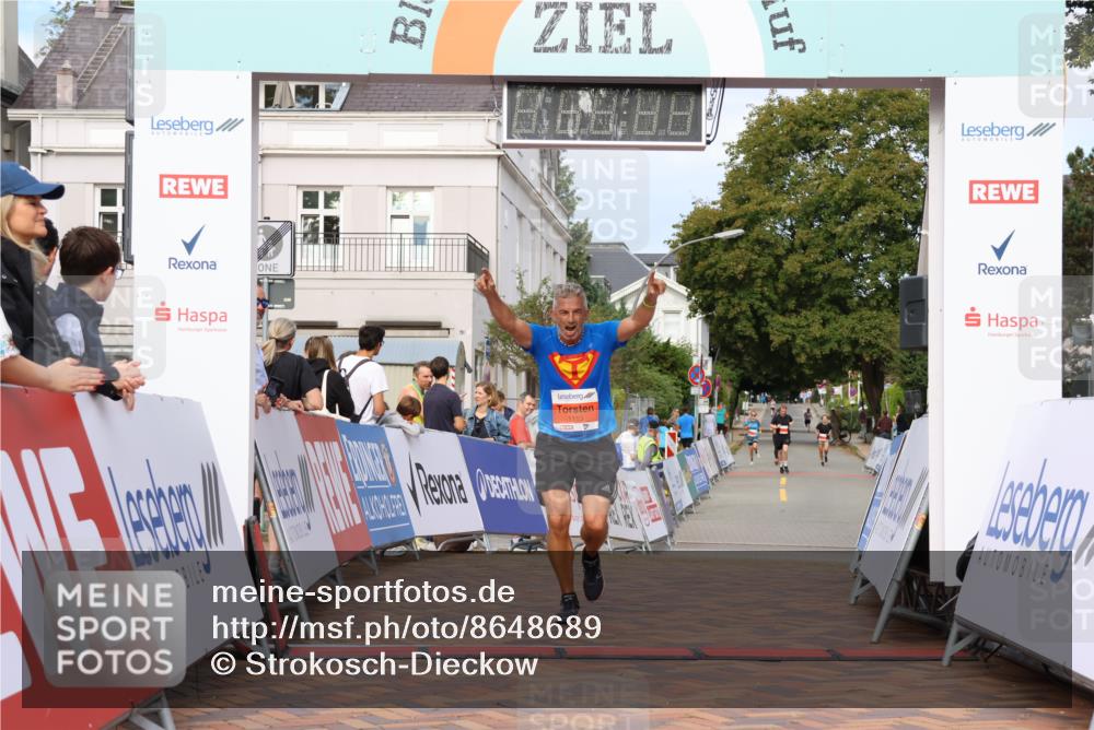 31.08.2025 - 21. Blankeneser Heldenlauf Strokosch-Dieckow http://msf.ph/oto/8648689 31.08.2025 09:47:21 Ziel 1107, 1153 meine-sportfotos.de