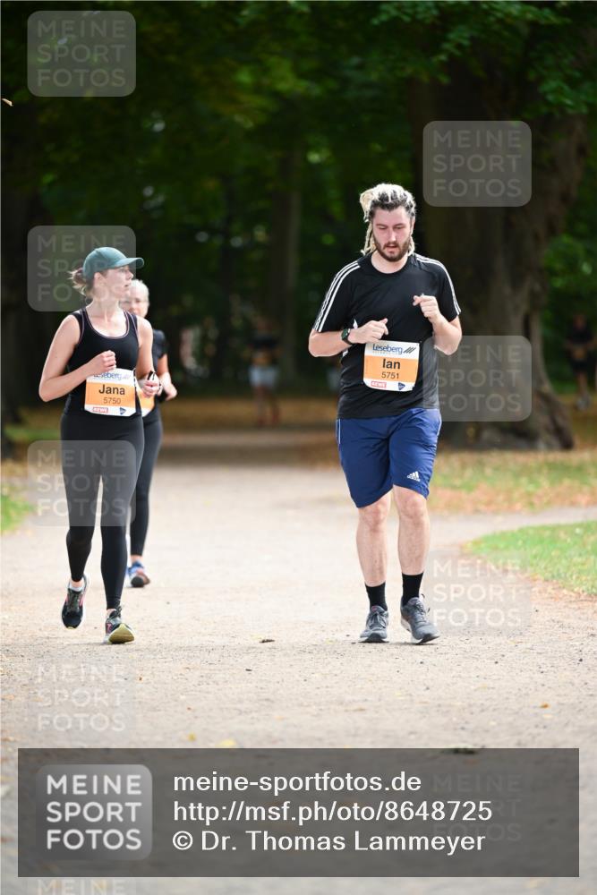 31.08.2025 - 21. Blankeneser Heldenlauf Dr. Thomas Lammeyer http://msf.ph/oto/8648725 31.08.2025 11:25:14 Laufen 5750, 5751 meine-sportfotos.de