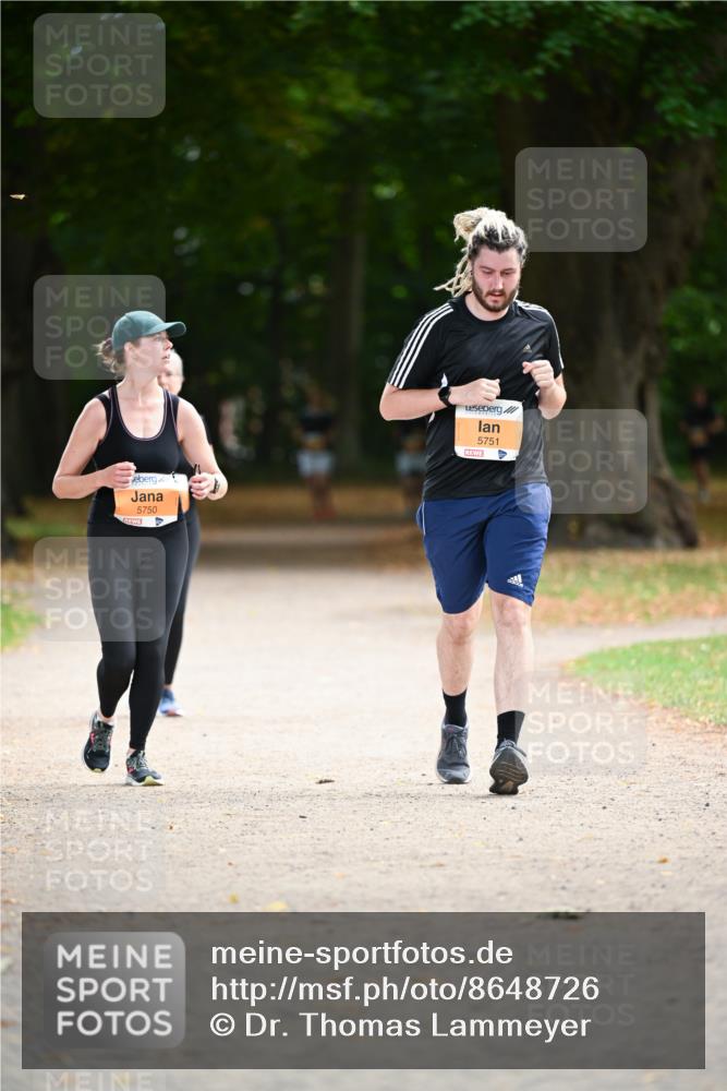31.08.2025 - 21. Blankeneser Heldenlauf Dr. Thomas Lammeyer http://msf.ph/oto/8648726 31.08.2025 11:25:14 Laufen 5750, 5751 meine-sportfotos.de