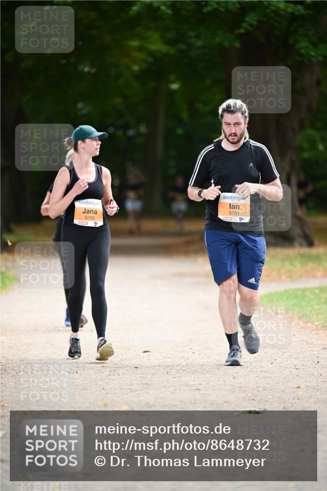 31.08.2025 - 21. Blankeneser Heldenlauf Dr. Thomas Lammeyer http://msf.ph/oto/8648732 31.08.2025 11:25:14 Laufen 5750, 5751 meine-sportfotos.de