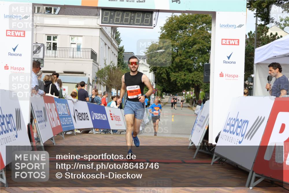 31.08.2025 - 21. Blankeneser Heldenlauf Strokosch-Dieckow http://msf.ph/oto/8648746 31.08.2025 09:47:17 Ziel 1116, 1107 meine-sportfotos.de