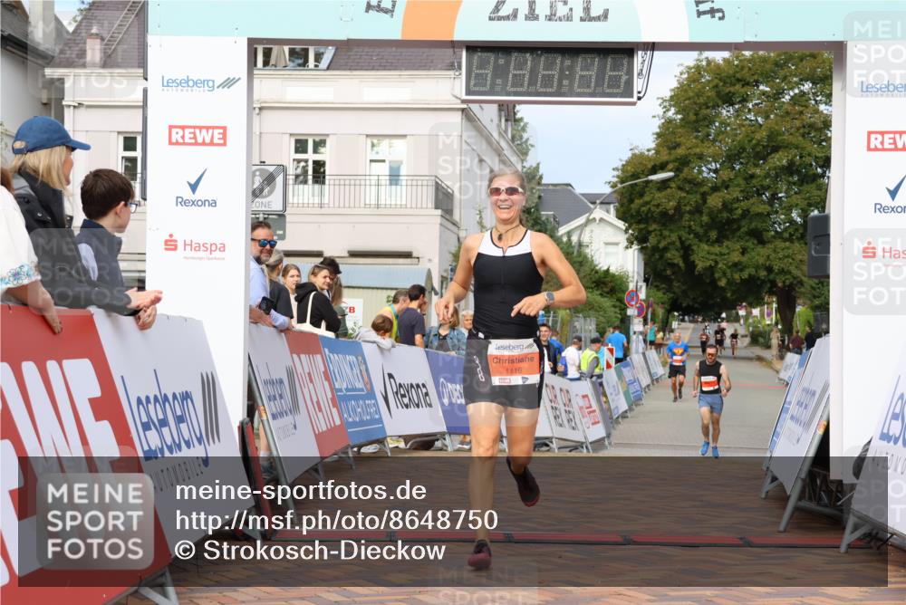 31.08.2025 - 21. Blankeneser Heldenlauf Strokosch-Dieckow http://msf.ph/oto/8648750 31.08.2025 09:47:12 Ziel 1007, 1116 meine-sportfotos.de