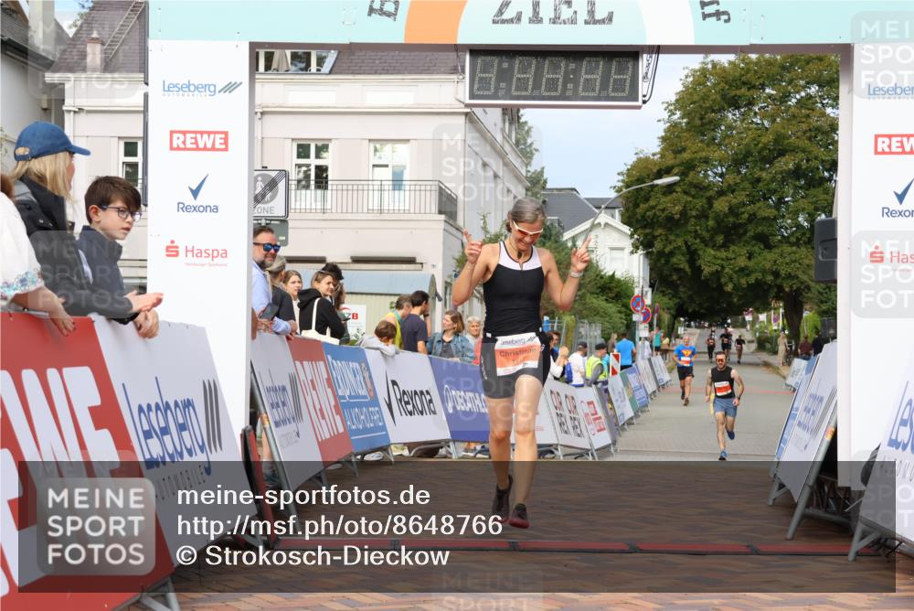 31.08.2025 - 21. Blankeneser Heldenlauf Strokosch-Dieckow http://msf.ph/oto/8648766 31.08.2025 09:47:11 Ziel 1007, 1116 meine-sportfotos.de
