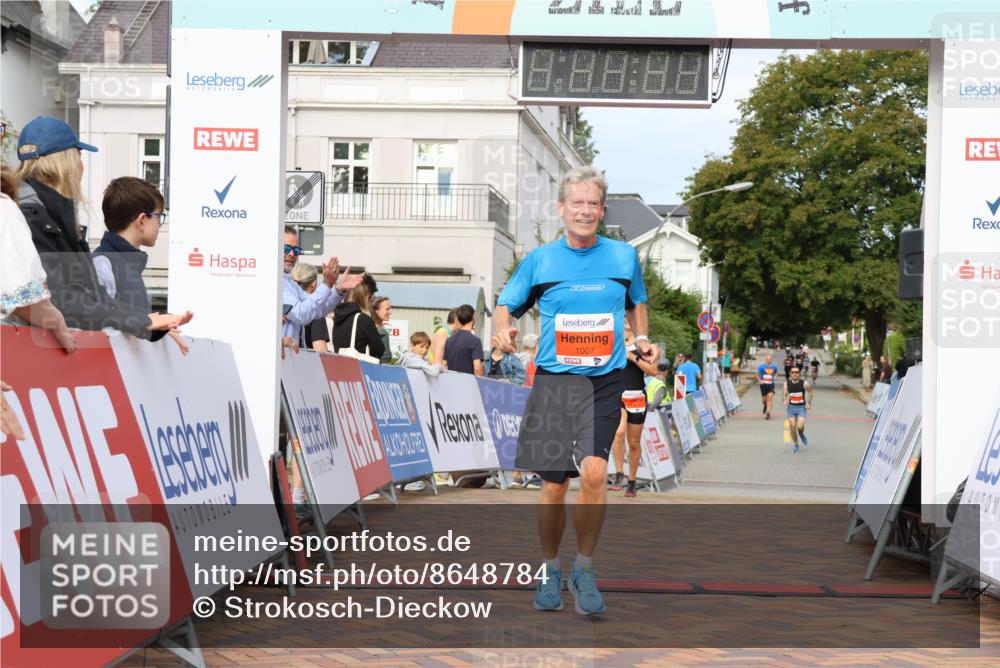 31.08.2025 - 21. Blankeneser Heldenlauf Strokosch-Dieckow http://msf.ph/oto/8648784 31.08.2025 09:47:09 Ziel 1007, 1002, 1116 meine-sportfotos.de