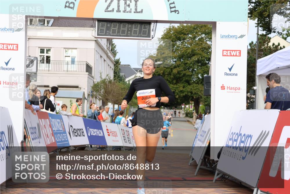 31.08.2025 - 21. Blankeneser Heldenlauf Strokosch-Dieckow http://msf.ph/oto/8648813 31.08.2025 09:47:01 Ziel 1114, 1029, 1002 meine-sportfotos.de