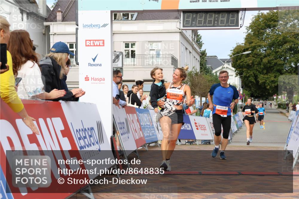 31.08.2025 - 21. Blankeneser Heldenlauf Strokosch-Dieckow http://msf.ph/oto/8648835 31.08.2025 09:46:57 Ziel 1114, 1029, 1002 meine-sportfotos.de