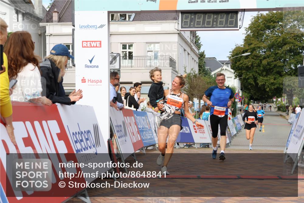 31.08.2025 - 21. Blankeneser Heldenlauf Strokosch-Dieckow http://msf.ph/oto/8648841 31.08.2025 09:46:57 Ziel 1114, 1029, 1002 meine-sportfotos.de
