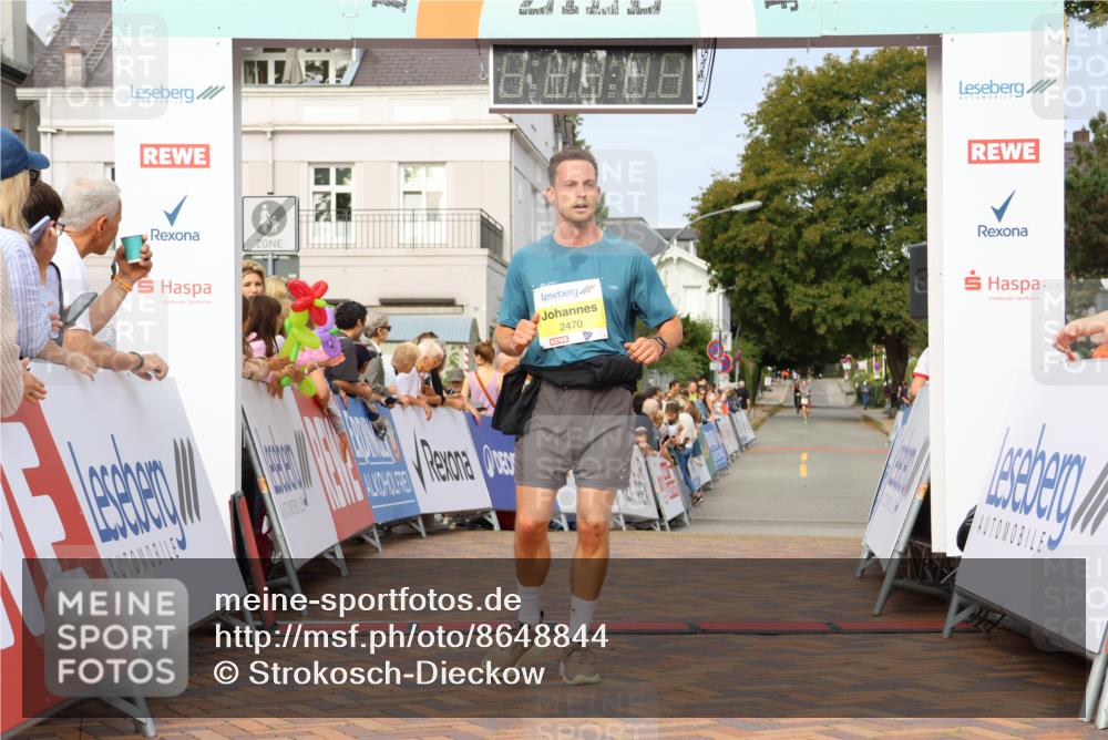31.08.2025 - 21. Blankeneser Heldenlauf Strokosch-Dieckow http://msf.ph/oto/8648844 31.08.2025 10:16:36 Ziel 2745, 2470 meine-sportfotos.de