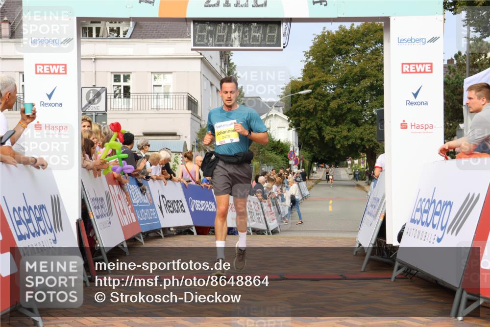 31.08.2025 - 21. Blankeneser Heldenlauf Strokosch-Dieckow http://msf.ph/oto/8648864 31.08.2025 10:16:36 Ziel 2745, 2470 meine-sportfotos.de