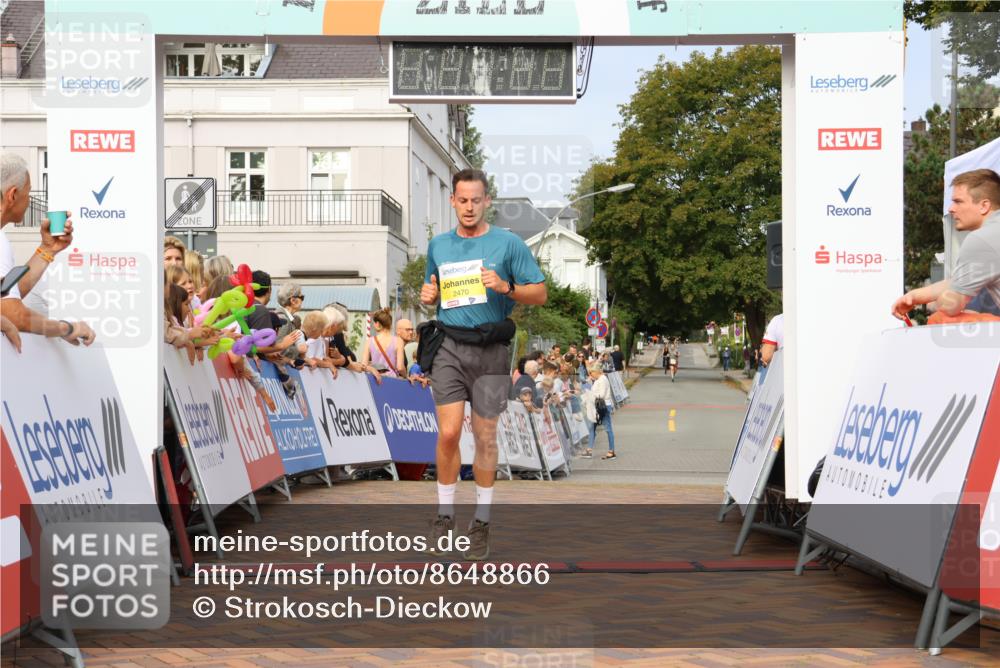 31.08.2025 - 21. Blankeneser Heldenlauf Strokosch-Dieckow http://msf.ph/oto/8648866 31.08.2025 10:16:36 Ziel 2745, 2470 meine-sportfotos.de