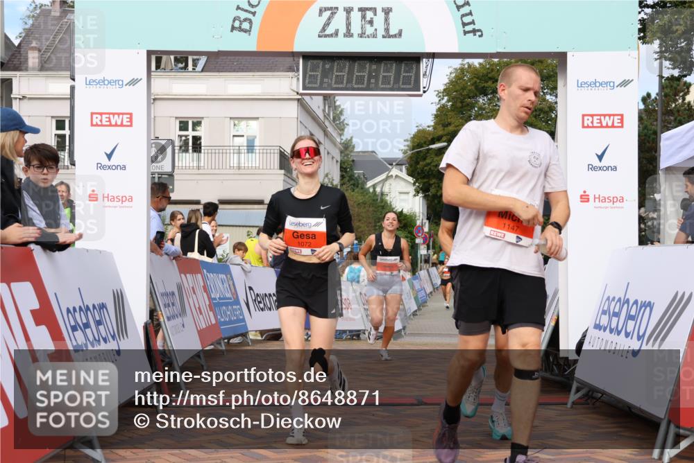 31.08.2025 - 21. Blankeneser Heldenlauf Strokosch-Dieckow http://msf.ph/oto/8648871 31.08.2025 09:46:46 Ziel 1147, 1073, 1072, 1173 meine-sportfotos.de