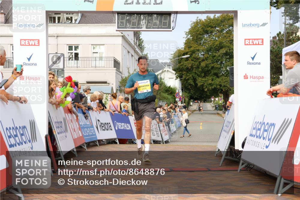 31.08.2025 - 21. Blankeneser Heldenlauf Strokosch-Dieckow http://msf.ph/oto/8648876 31.08.2025 10:16:35 Ziel 2745, 2470 meine-sportfotos.de