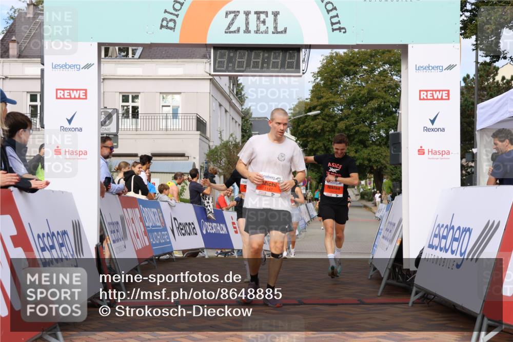 31.08.2025 - 21. Blankeneser Heldenlauf Strokosch-Dieckow http://msf.ph/oto/8648885 31.08.2025 09:46:45 Ziel 1147, 1073, 1072, 1173 meine-sportfotos.de