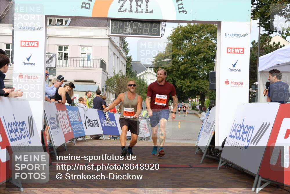 31.08.2025 - 21. Blankeneser Heldenlauf Strokosch-Dieckow http://msf.ph/oto/8648920 31.08.2025 09:46:27 Ziel 1130, 1050, 1053 meine-sportfotos.de
