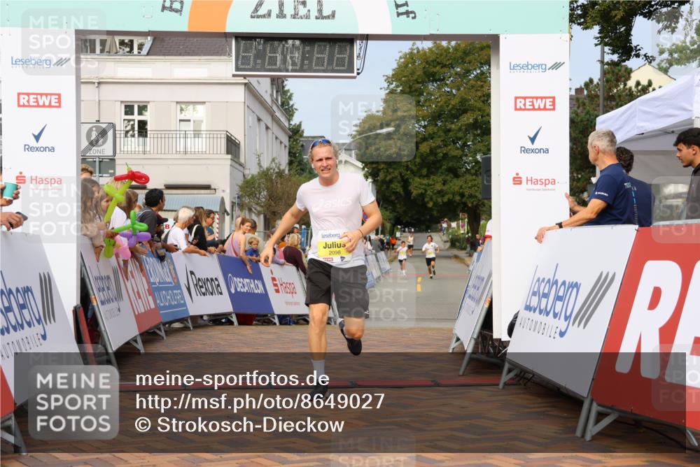 31.08.2025 - 21. Blankeneser Heldenlauf Strokosch-Dieckow http://msf.ph/oto/8649027 31.08.2025 10:15:15 Ziel 2098 meine-sportfotos.de
