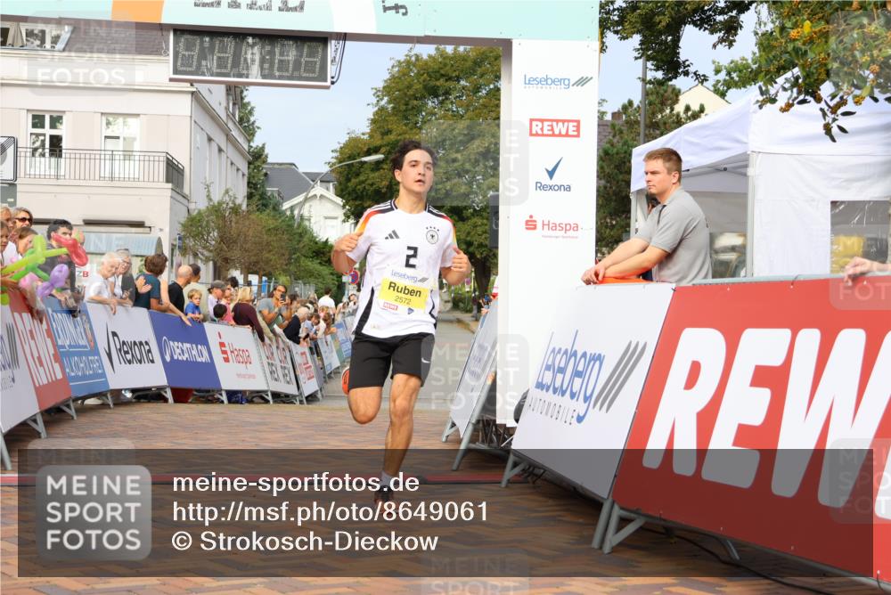 31.08.2025 - 21. Blankeneser Heldenlauf Strokosch-Dieckow http://msf.ph/oto/8649061 31.08.2025 10:15:03 Ziel 2572, 2332 meine-sportfotos.de