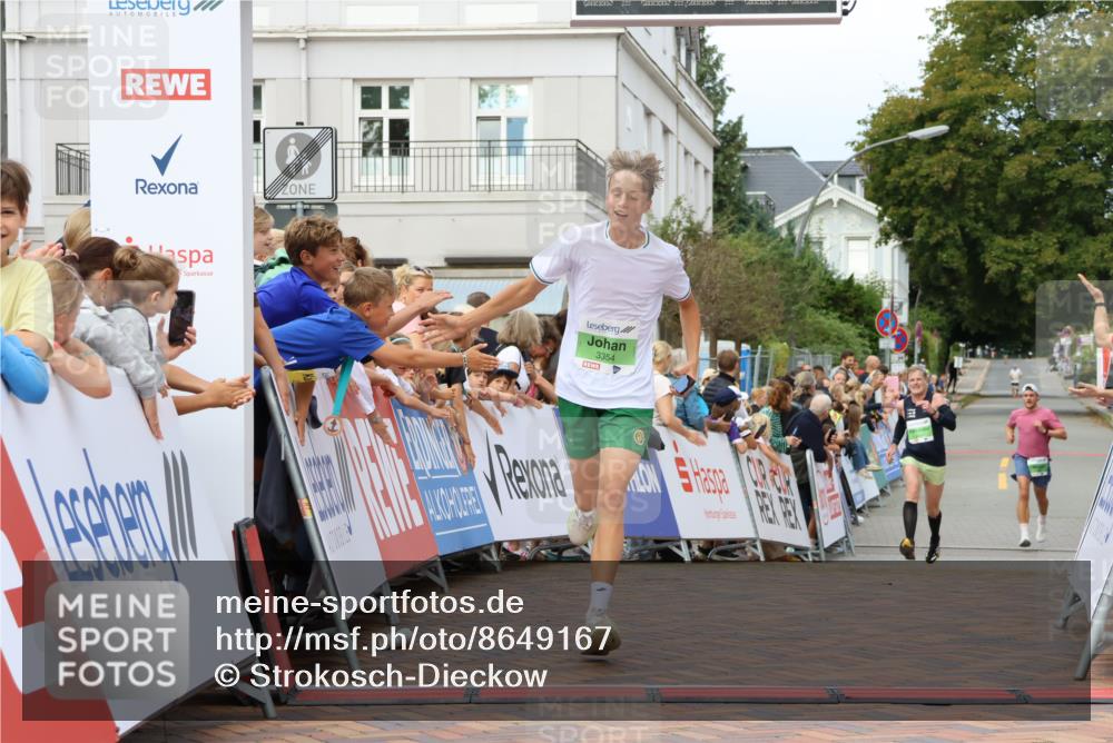 31.08.2025 - 21. Blankeneser Heldenlauf Strokosch-Dieckow http://msf.ph/oto/8649167 31.08.2025 10:50:26 Ziel 3354, 3564 meine-sportfotos.de