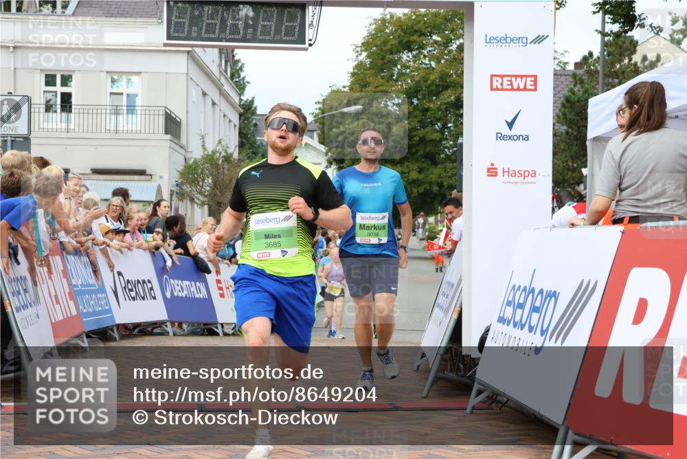 31.08.2025 - 21. Blankeneser Heldenlauf Strokosch-Dieckow http://msf.ph/oto/8649204 31.08.2025 10:50:03 Ziel 2315, 3038, 3185, 3685 meine-sportfotos.de