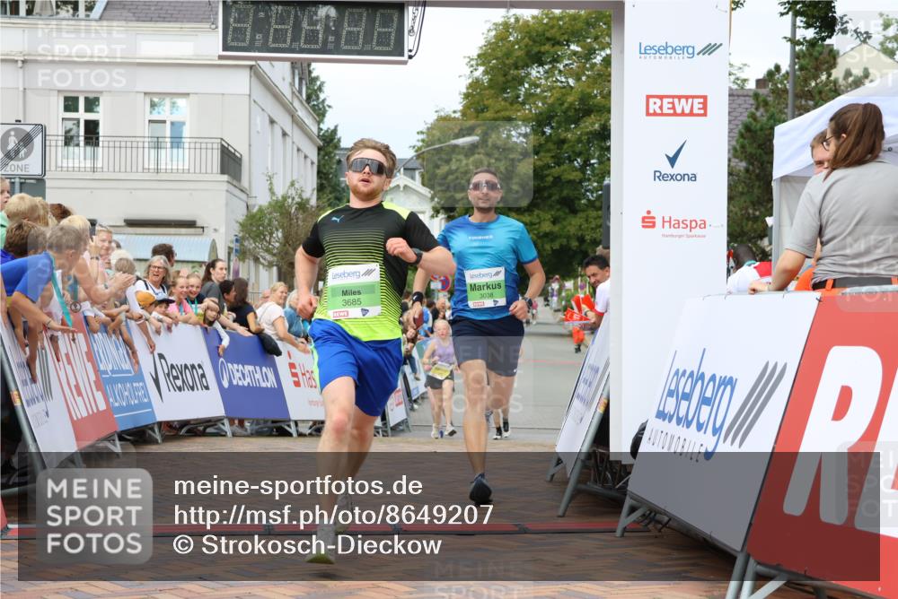 31.08.2025 - 21. Blankeneser Heldenlauf Strokosch-Dieckow http://msf.ph/oto/8649207 31.08.2025 10:50:03 Ziel 2315, 3038, 3185, 3685 meine-sportfotos.de