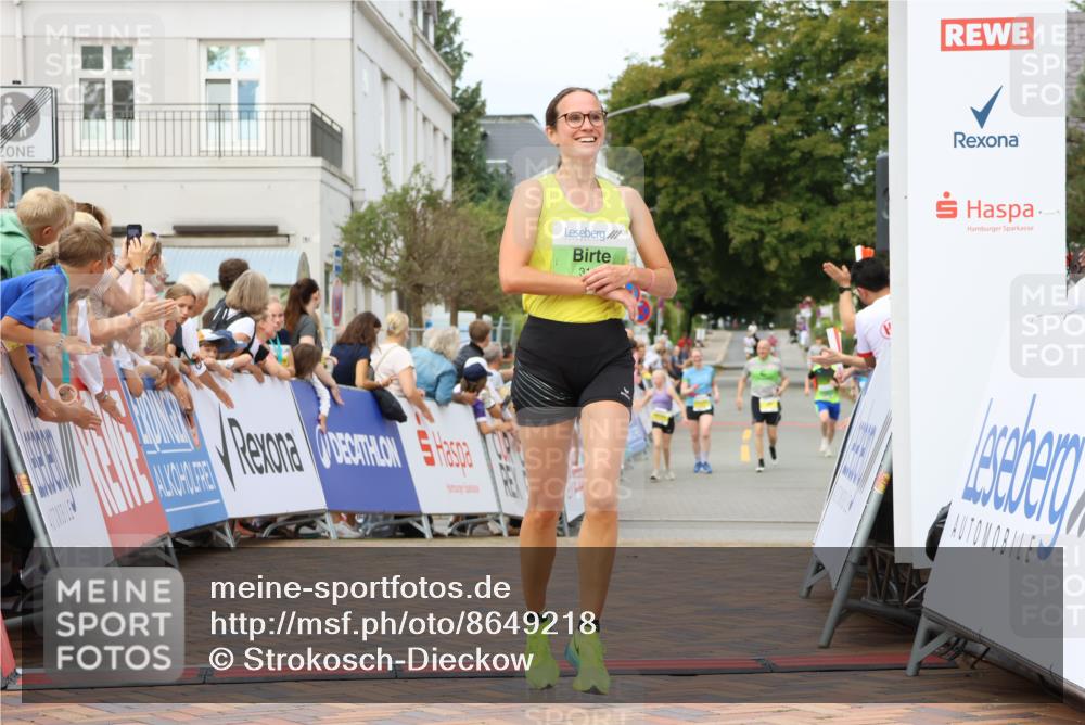 31.08.2025 - 21. Blankeneser Heldenlauf Strokosch-Dieckow http://msf.ph/oto/8649218 31.08.2025 10:49:57 Ziel 3185 meine-sportfotos.de