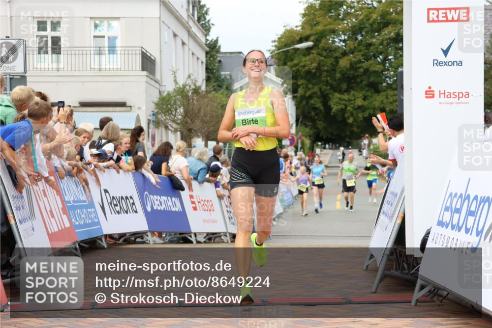 31.08.2025 - 21. Blankeneser Heldenlauf Strokosch-Dieckow http://msf.ph/oto/8649224 31.08.2025 10:49:57 Ziel 3185 meine-sportfotos.de
