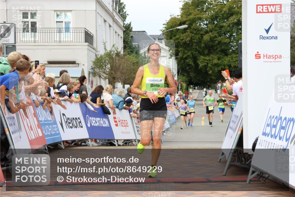 31.08.2025 - 21. Blankeneser Heldenlauf Strokosch-Dieckow http://msf.ph/oto/8649229 31.08.2025 10:49:56 Ziel 3185 meine-sportfotos.de
