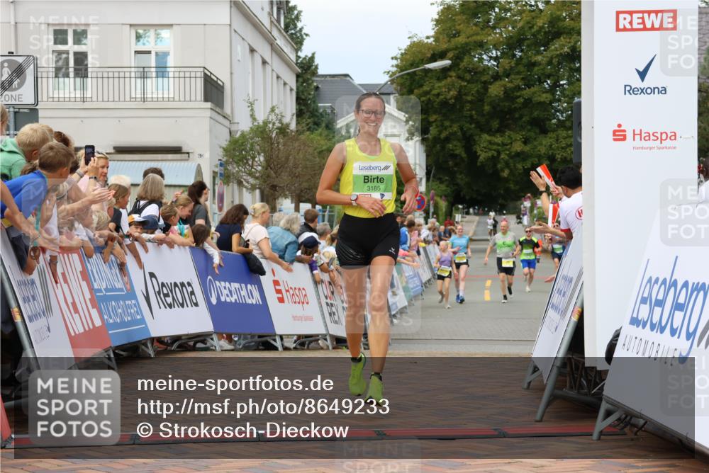 31.08.2025 - 21. Blankeneser Heldenlauf Strokosch-Dieckow http://msf.ph/oto/8649233 31.08.2025 10:49:56 Ziel 3185 meine-sportfotos.de