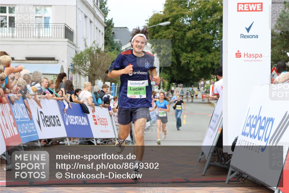 31.08.2025 - 21. Blankeneser Heldenlauf Strokosch-Dieckow http://msf.ph/oto/8649302 31.08.2025 10:49:29 Ziel 3414, 3329 meine-sportfotos.de