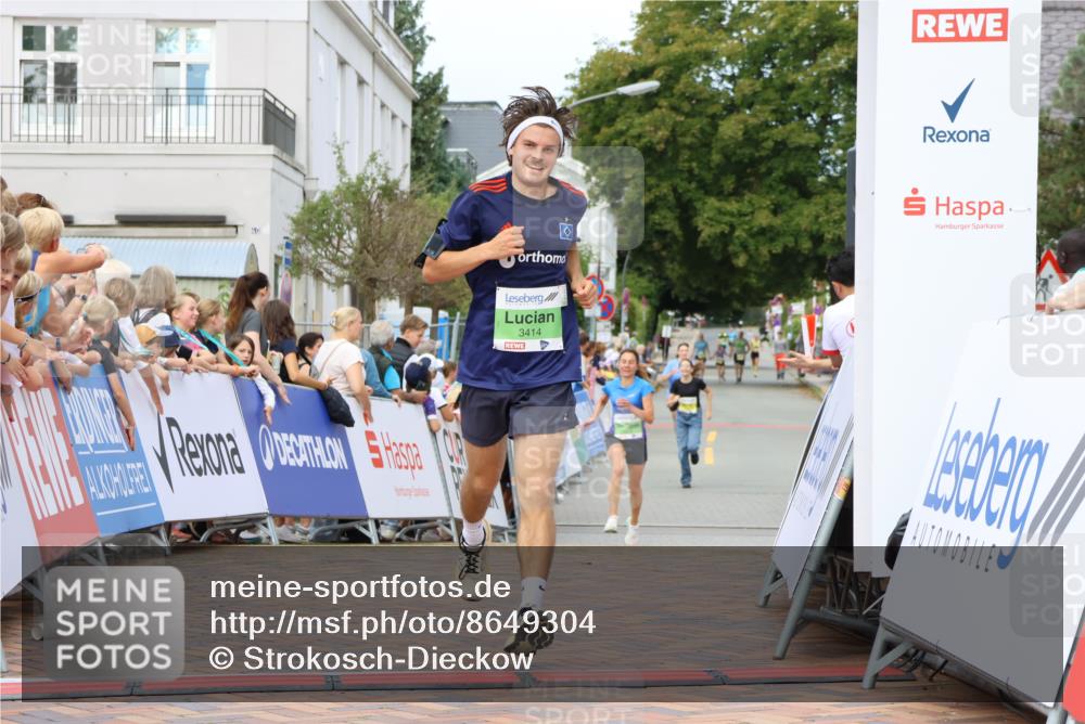 31.08.2025 - 21. Blankeneser Heldenlauf Strokosch-Dieckow http://msf.ph/oto/8649304 31.08.2025 10:49:29 Ziel 3414, 3329 meine-sportfotos.de
