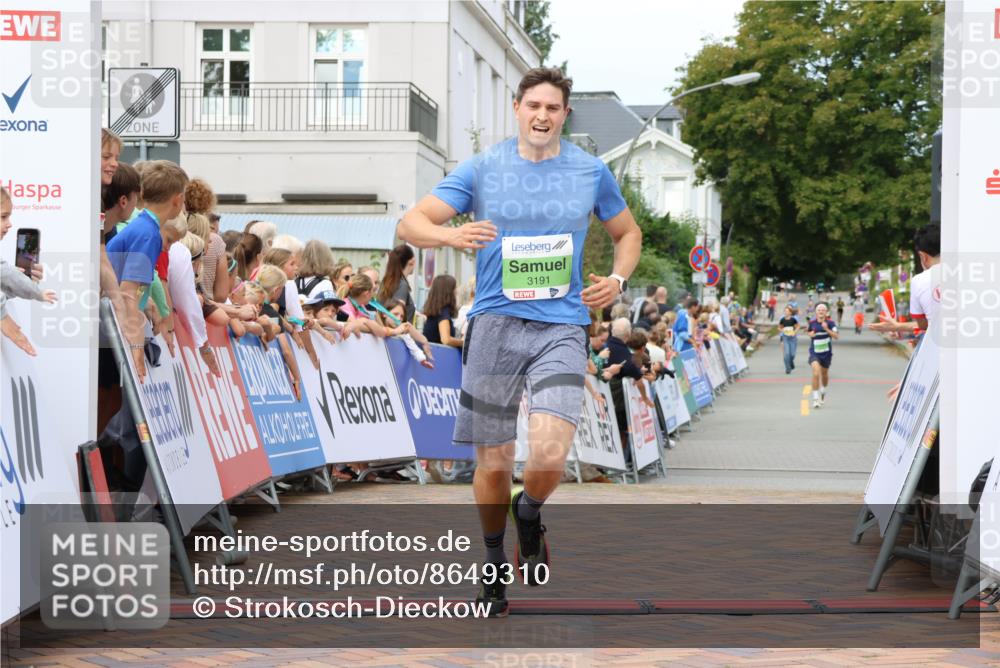 31.08.2025 - 21. Blankeneser Heldenlauf Strokosch-Dieckow http://msf.ph/oto/8649310 31.08.2025 10:49:21 Ziel 2561, 3191 meine-sportfotos.de