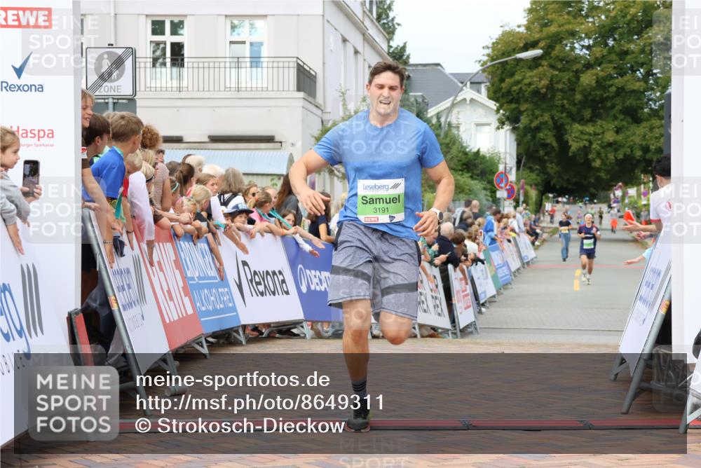 31.08.2025 - 21. Blankeneser Heldenlauf Strokosch-Dieckow http://msf.ph/oto/8649311 31.08.2025 10:49:21 Ziel 2561, 3191 meine-sportfotos.de