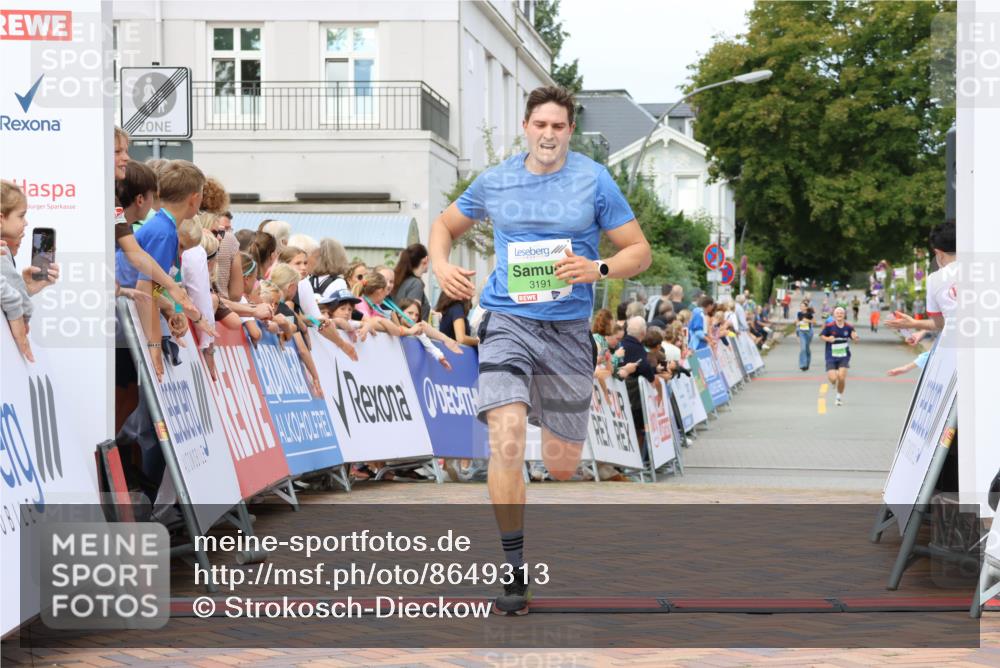 31.08.2025 - 21. Blankeneser Heldenlauf Strokosch-Dieckow http://msf.ph/oto/8649313 31.08.2025 10:49:20 Ziel 2561, 3191 meine-sportfotos.de